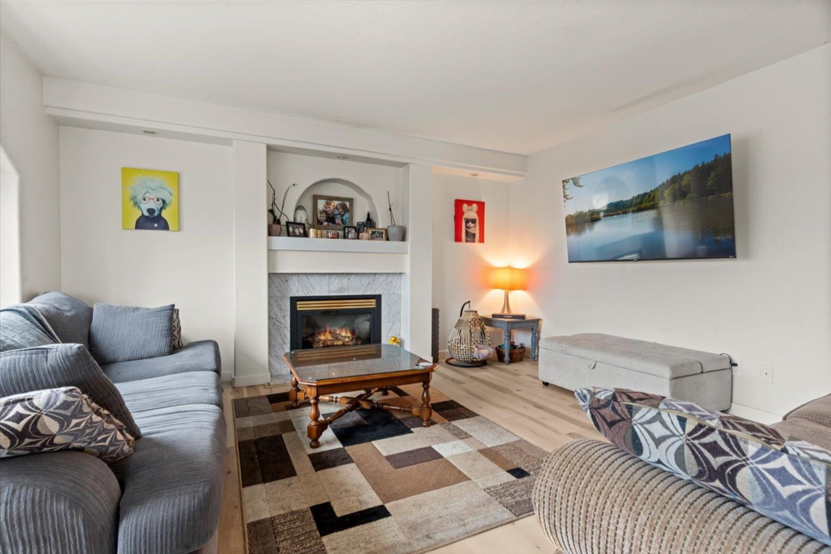 Dining Area Photo of 5635 Viewpoint Place, Chilliwack, BC