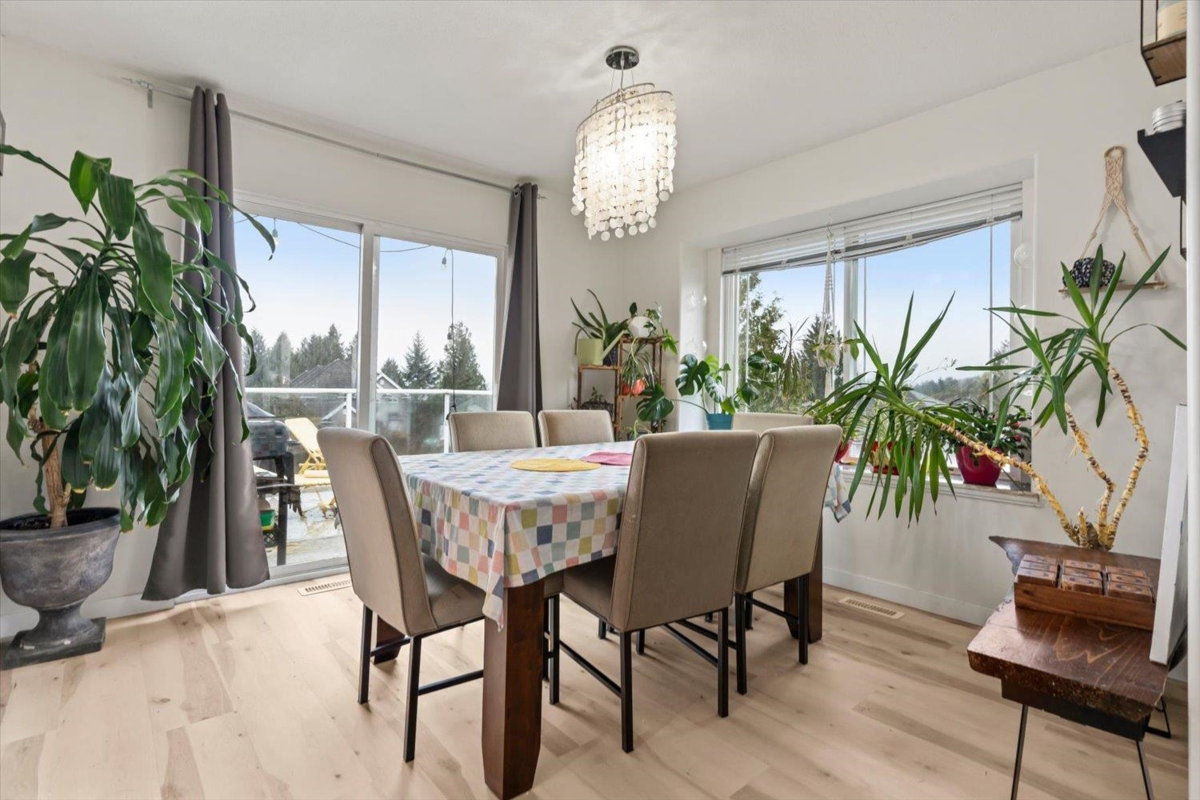 Primary Bathroom Photo of 5635 Viewpoint Place, Chilliwack, BC