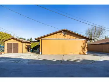 Primary Bedroom Photo of 26968 30 Avenue, Langley, BC