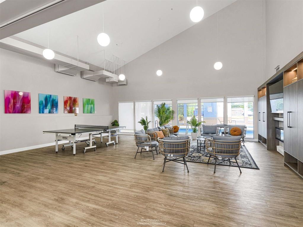 Entry Foyer Photo of 413 525 Wheelhouse Square, Vancouver, BC