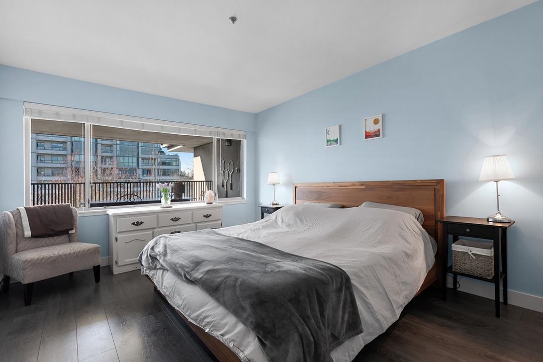 Guest Bathroom Photo of 413 525 Wheelhouse Square, Vancouver, BC