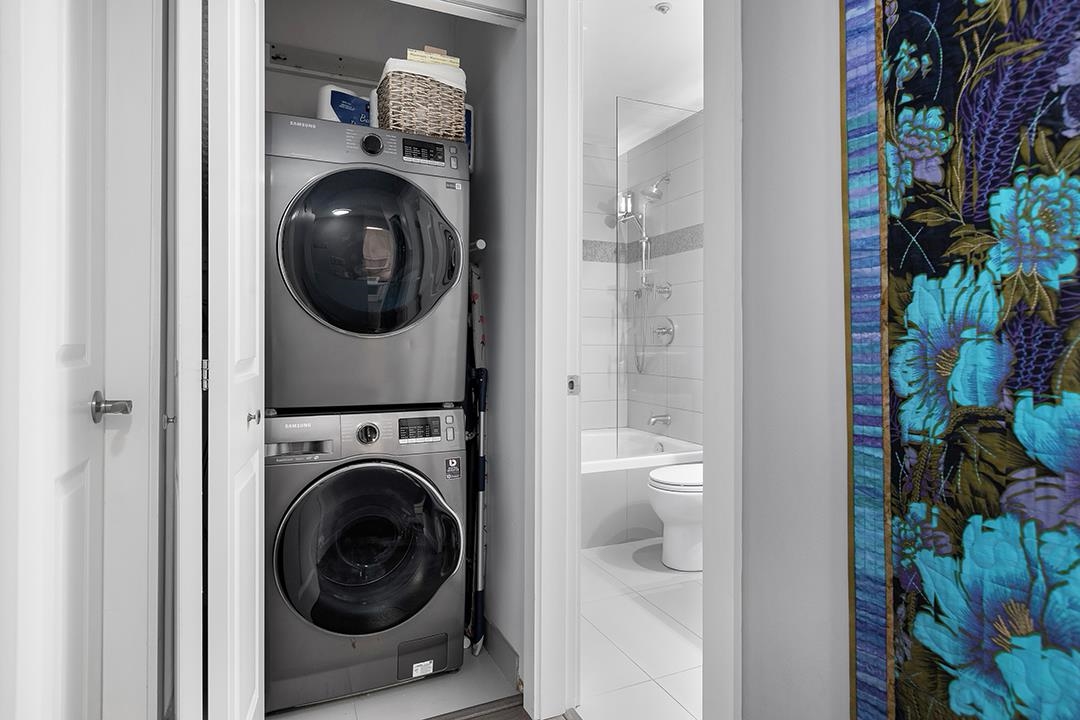 Loft / Bonus Room Photo of 413 525 Wheelhouse Square, Vancouver, BC