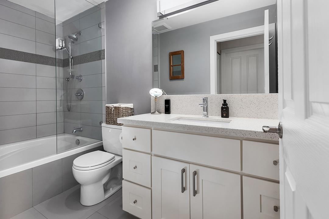 Office / Den Photo of 413 525 Wheelhouse Square, Vancouver, BC