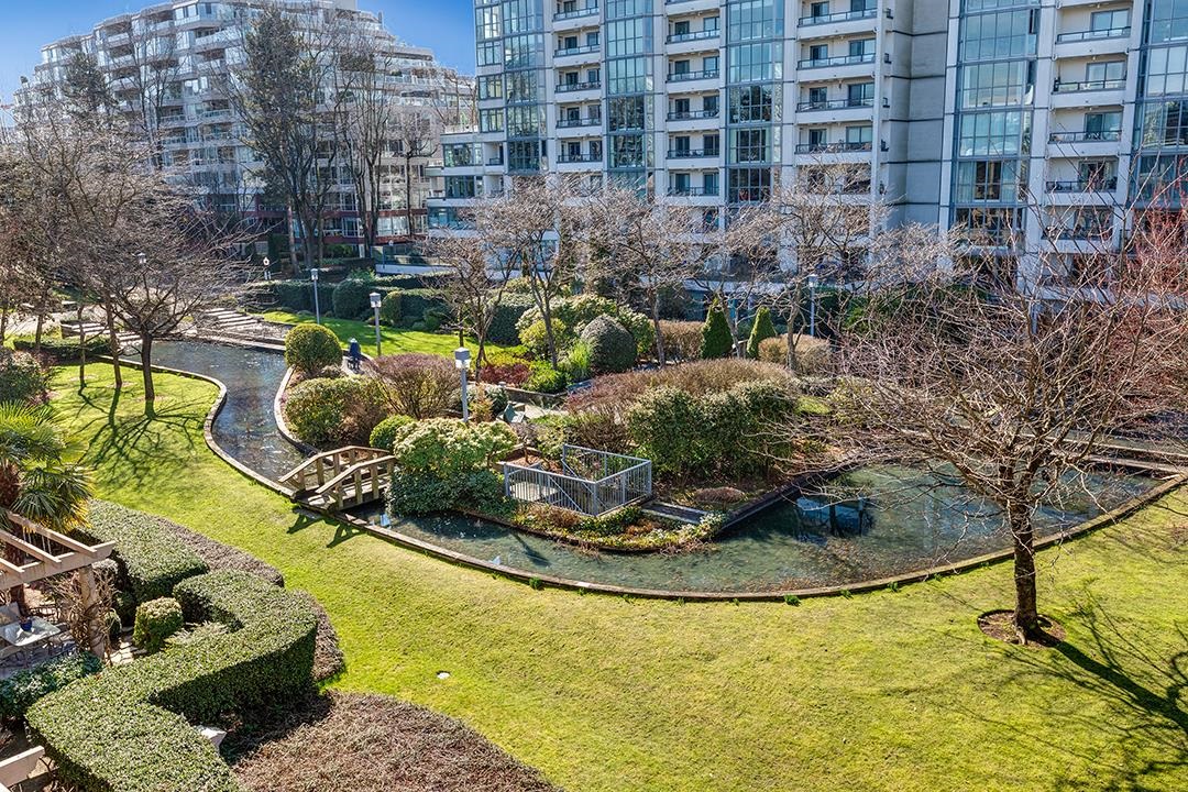 Pantry Photo of 413 525 Wheelhouse Square, Vancouver, BC