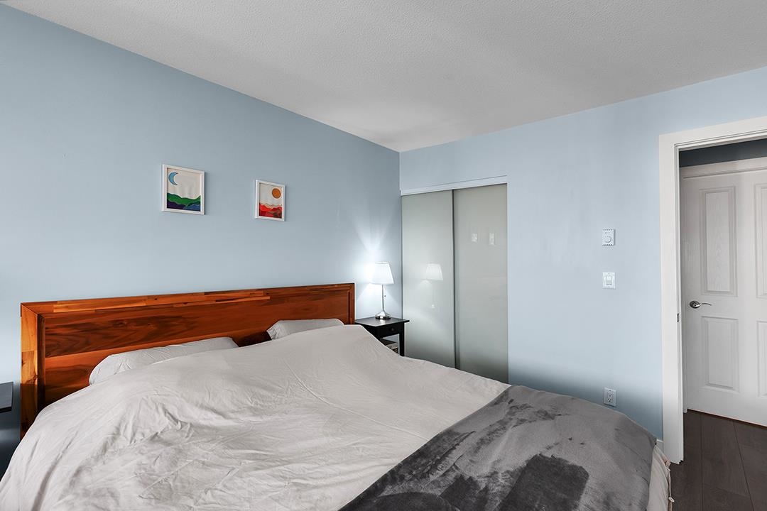 Powder Room Photo of 413 525 Wheelhouse Square, Vancouver, BC