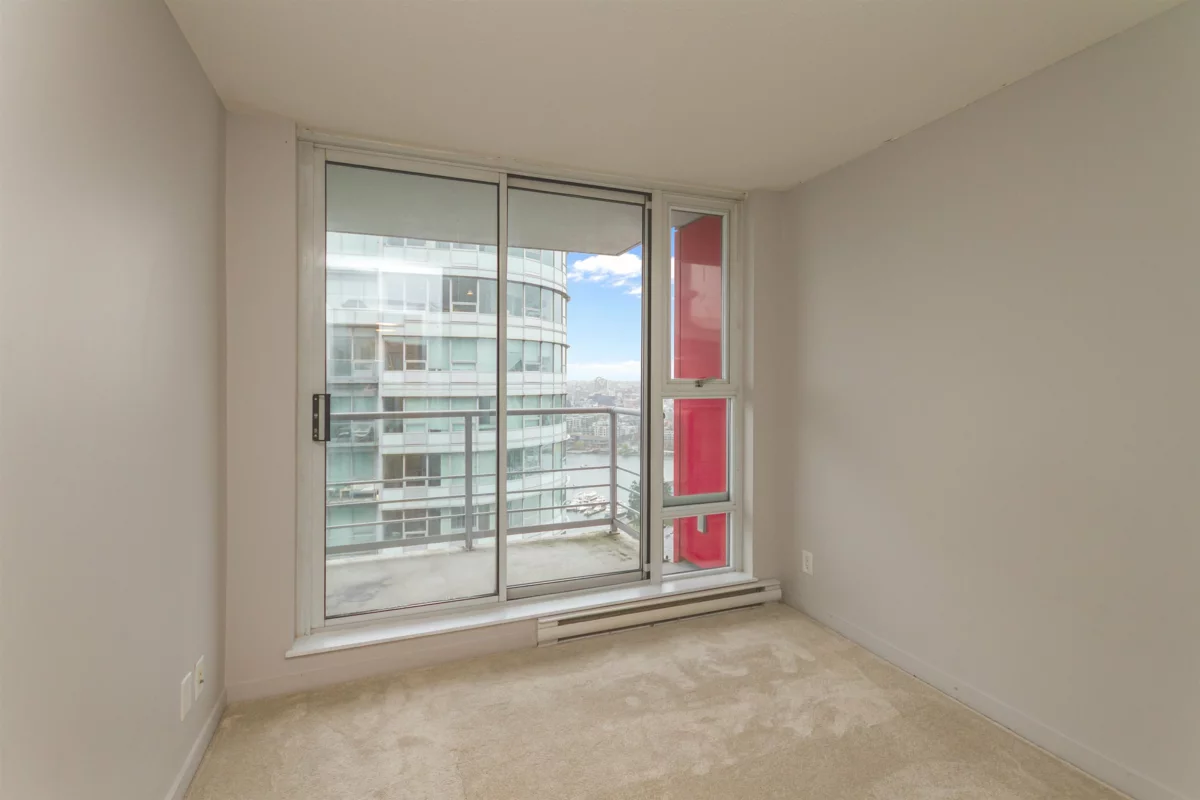 Bedroom 3 Photo of 3108 111 W Georgia Street, Vancouver, BC