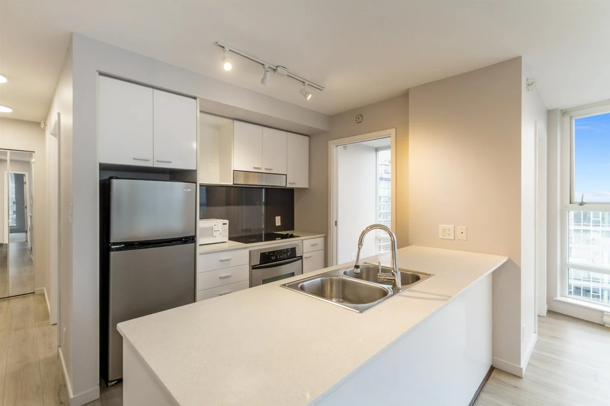 Breakfast Nook Photo of 3108 111 W Georgia Street, Vancouver, BC