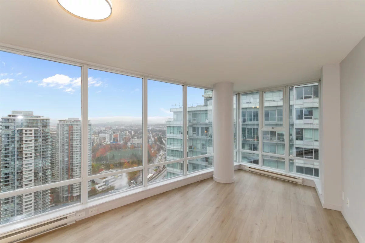 Family Room Photo of 3108 111 W Georgia Street, Vancouver, BC