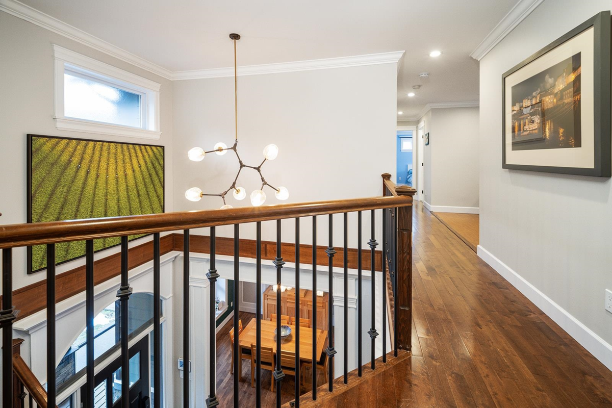 Guest Bathroom Photo of 1031 Jay Crescent, Squamish, BC