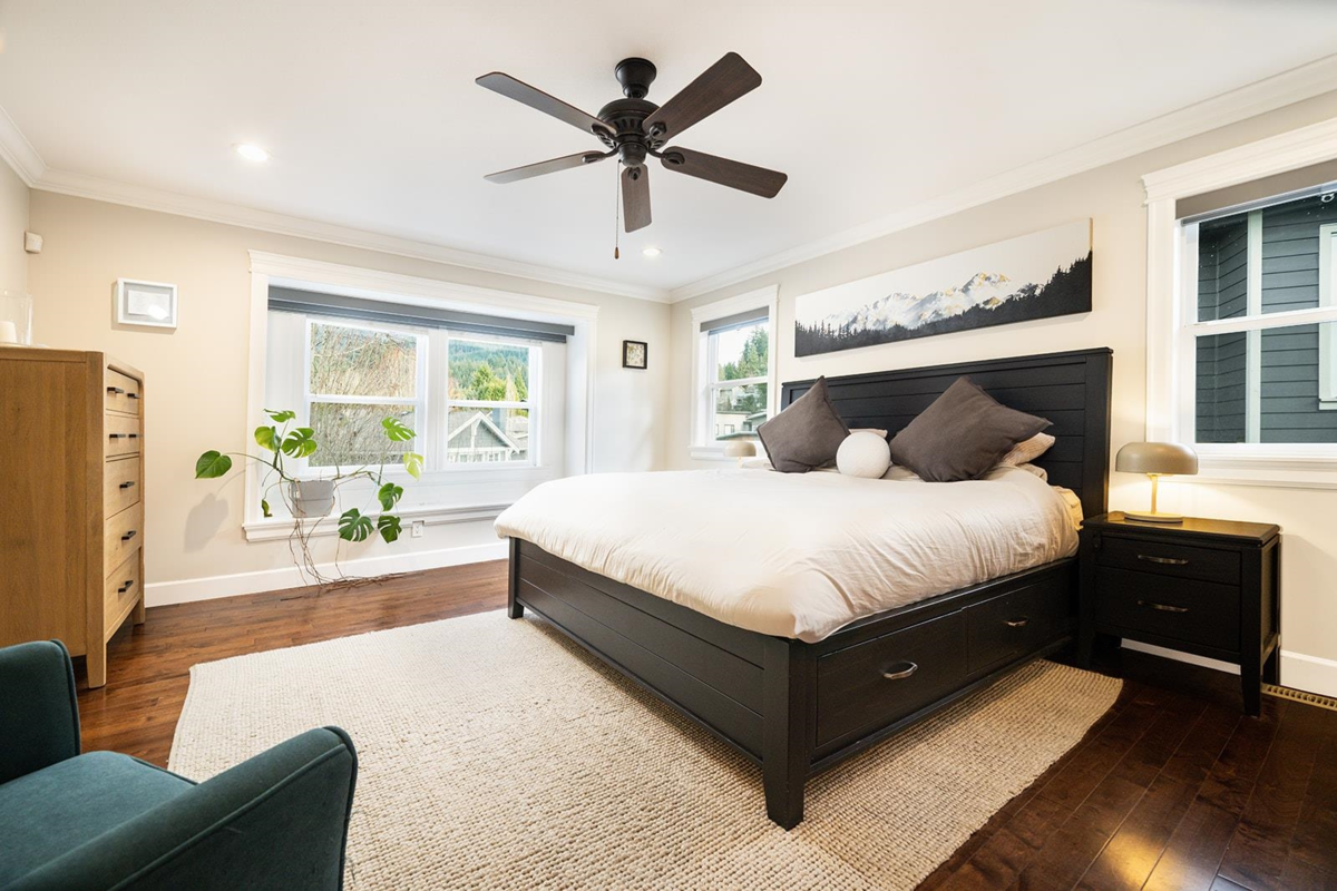 Powder Room Photo of 1031 Jay Crescent, Squamish, BC