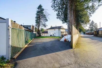 Fitness Center Photo Near 615 Allison Place, New Westminster, BC