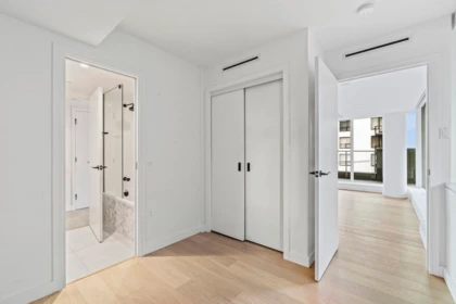 Powder Room Photo of 505 1180 Broughton Street, Vancouver, BC