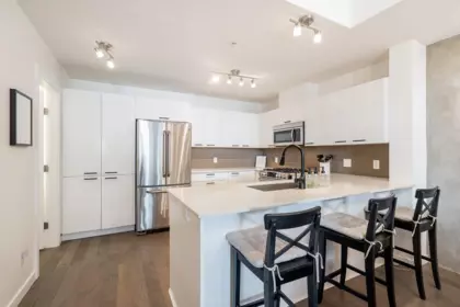 Kitchen Island Photo of 2751 Spring Street, Port Moody, BC