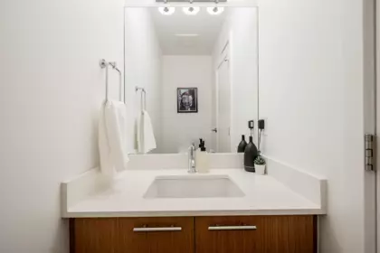 Primary Bathroom Photo of 2751 Spring Street, Port Moody, BC
