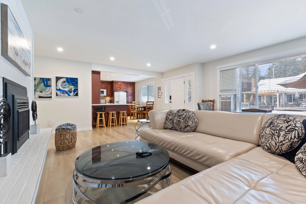 Dining Area Photo of 395 Alder Street, Cultus Lake, BC