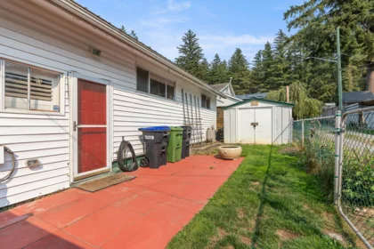 Outdoor Deck Photo of 395 Alder Street, Cultus Lake, BC