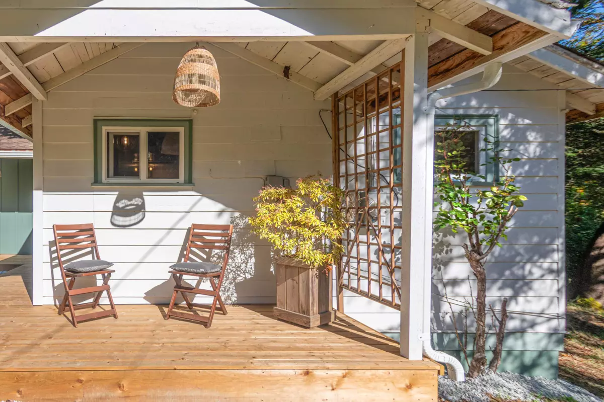 Family Room Photo of 172B Burrill Road, Galiano Island, BC