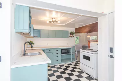 Kitchen Island Photo of 172B Burrill Road, Galiano Island, BC