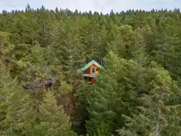 390 Juniper Lane, Galiano Island, BC, Galiano Island — Single Family Residence for sale