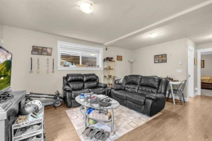 Entry Foyer Photo of 21037 77 Avenue, Langley, BC