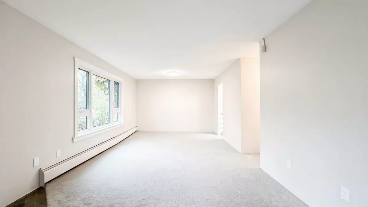 Dining Area Photo of 205 1750 Maple Street, Vancouver, BC