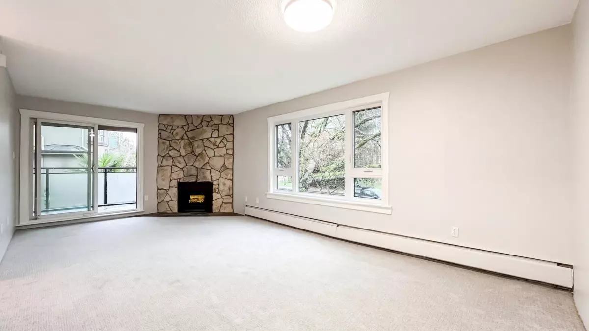 Living Room Photo of 205 1750 Maple Street, Vancouver, BC