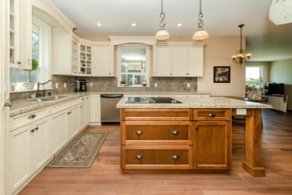 Breakfast Nook Photo of 41525 Bovington Road, Mission, BC