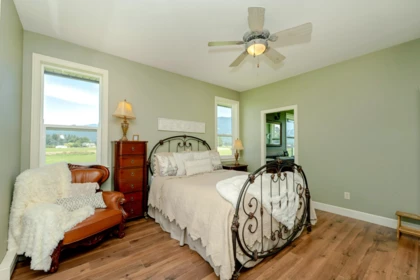 Laundry Room Photo of 41525 Bovington Road, Mission, BC