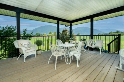 Swimming Pool Photo of 41525 Bovington Road, Mission, BC