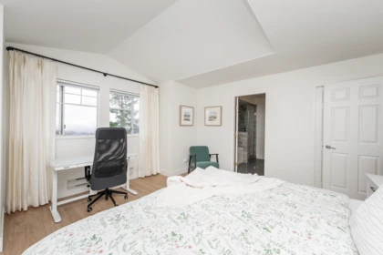 Powder Room Photo of 13 2979 Panorama Drive, Coquitlam, BC