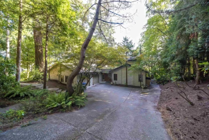 5242 Station Road, Surrey, BC, Surrey — Single Family Residence for sale