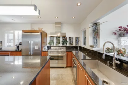 Hot Tub / Spa Photo of 670 Montroyal Boulevard, North Vancouver, BC