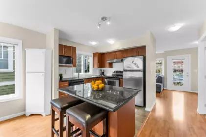 Office / Den Photo of 6 6110 138 Street, Surrey, BC