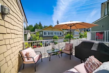 Powder Room Photo of 6 6110 138 Street, Surrey, BC