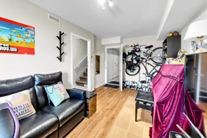 Hallway Photo of 19 7100 Lynnwood Drive, Richmond, BC