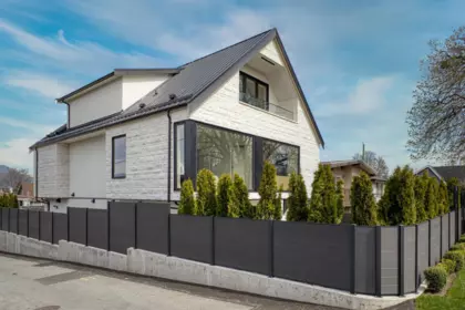1 2425 Kitchener Street, Vancouver, BC, Vancouver — Half Duplex for sale