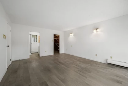 Basement Recreation Room Photo of 7564 184 Street, Surrey, BC