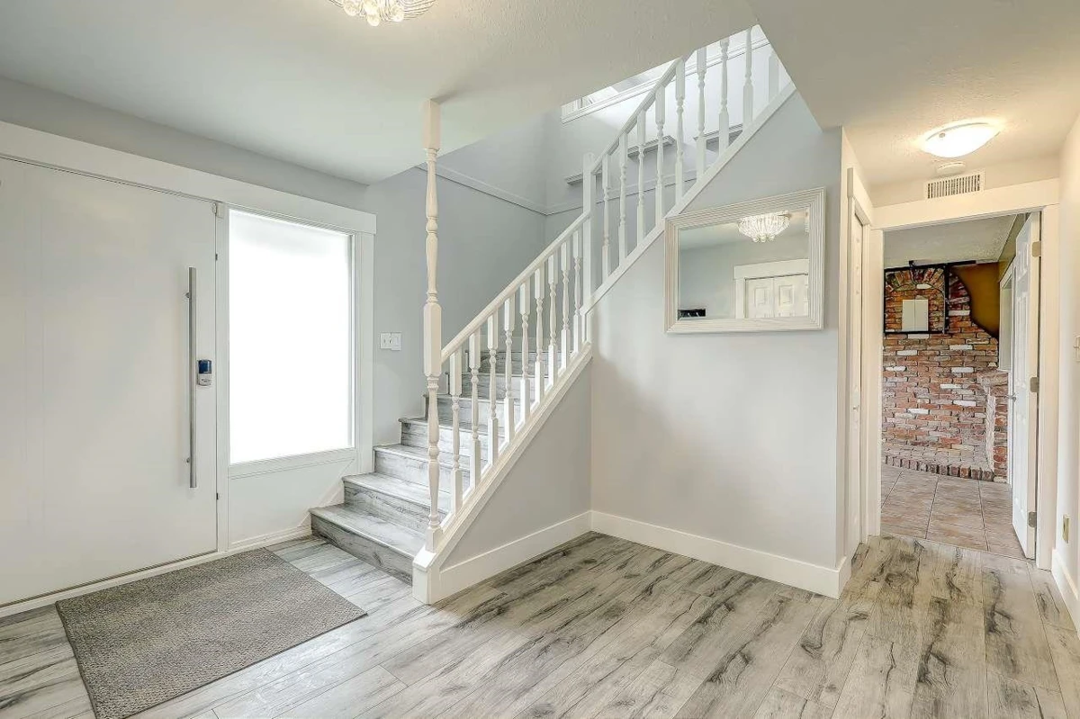 Family Room Photo of 32881 Orchid Crescent, Mission, BC