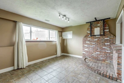 Laundry Room Photo of 32881 Orchid Crescent, Mission, BC