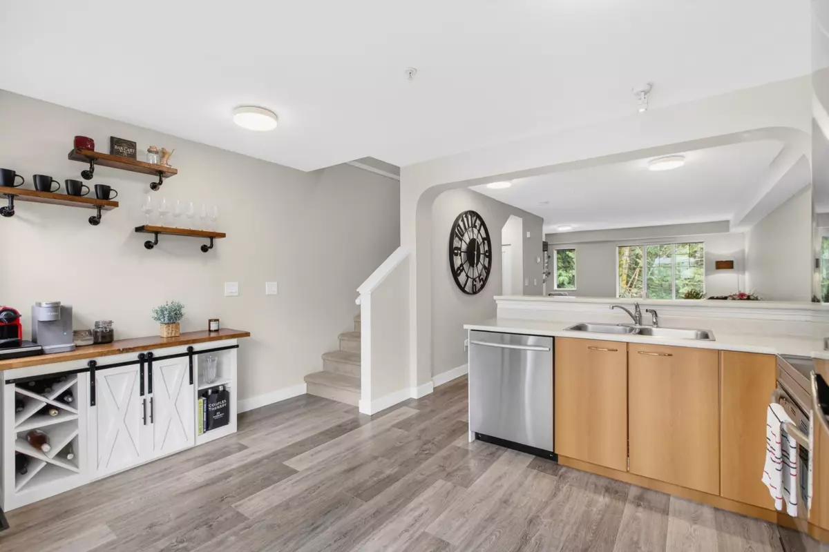 Dining Area Photo of 62 20176 68 Avenue, Langley, BC