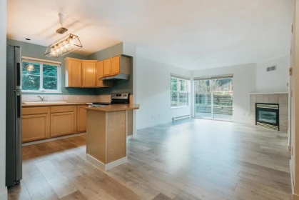 35 689 Park Road, Gibsons, BC, Gibsons — Apartment/Condo for sale