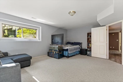 Entry Foyer Photo of 16 3555 Blue Jay Street, Abbotsford, BC