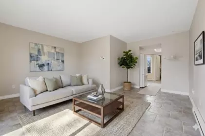253 E 19th Street, North Vancouver, BC, North Vancouver — Half Duplex for sale