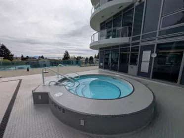 Hot Tub / Spa Photo of 1905 1500 Martin Street, White Rock, BC