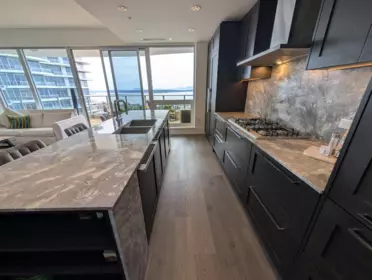 Kitchen Photo of 1905 1500 Martin Street, White Rock, BC