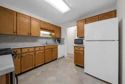 Primary Bedroom Photo of 217 31850 Union Avenue, Abbotsford, BC
