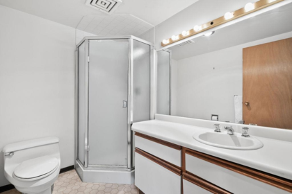 Guest Bathroom Photo of 1465 Clyde Avenue, West Vancouver, BC