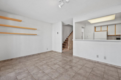 Kitchen Photo of 1465 Clyde Avenue, West Vancouver, BC