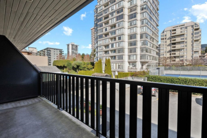 Loft / Bonus Room Photo of 1465 Clyde Avenue, West Vancouver, BC