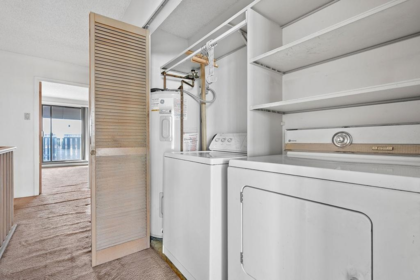 Powder Room Photo of 1465 Clyde Avenue, West Vancouver, BC